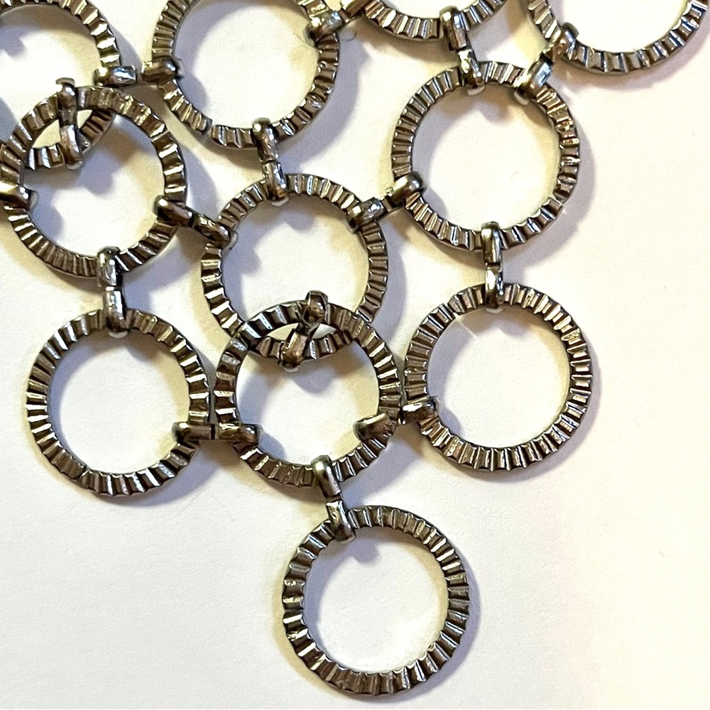 Free With $15 Purchase! - image 5